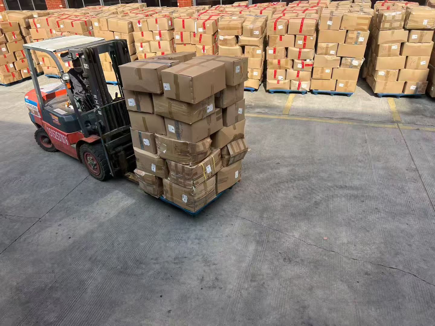 Premium wholesale clothing liquidation stock ready for bulk shipment to global importers, featuring verified high-quality apparel lots at factory prices.